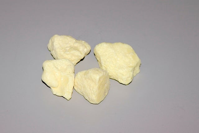 Sulfur Pieces